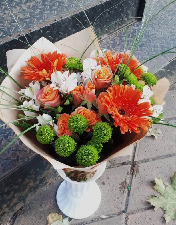 Букет цветов из: Герберы, Хризантемы, Альстромерии и Розы в Маришкино