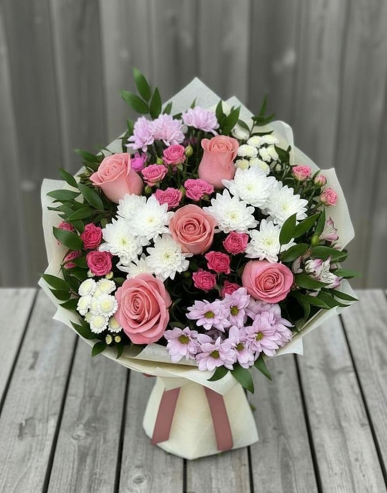 Букет цветов из: Альстромерии, Гвоздики, Розы и Хризантемы в Маришкино
