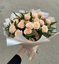 Букет Кремовые розы Латте в Маришкино