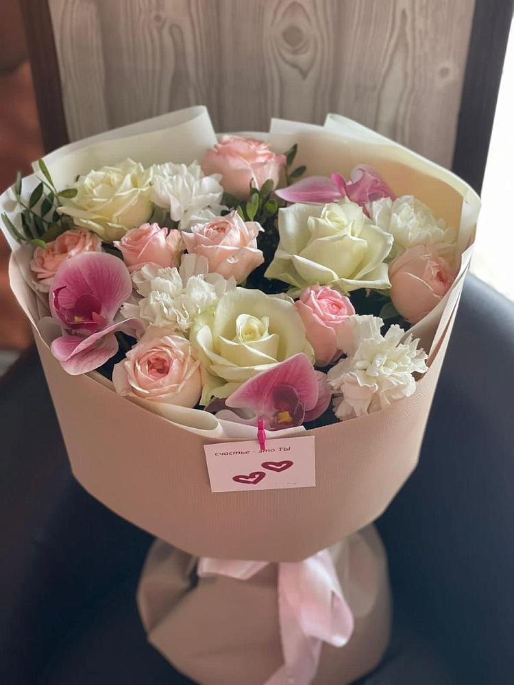 Букет цветов из: Орхидеи, Розы и Гвоздики в Маришкино