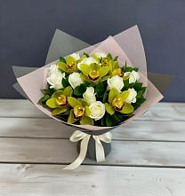 Букет цветов из:  Орхидеи и Розы в Маришкино