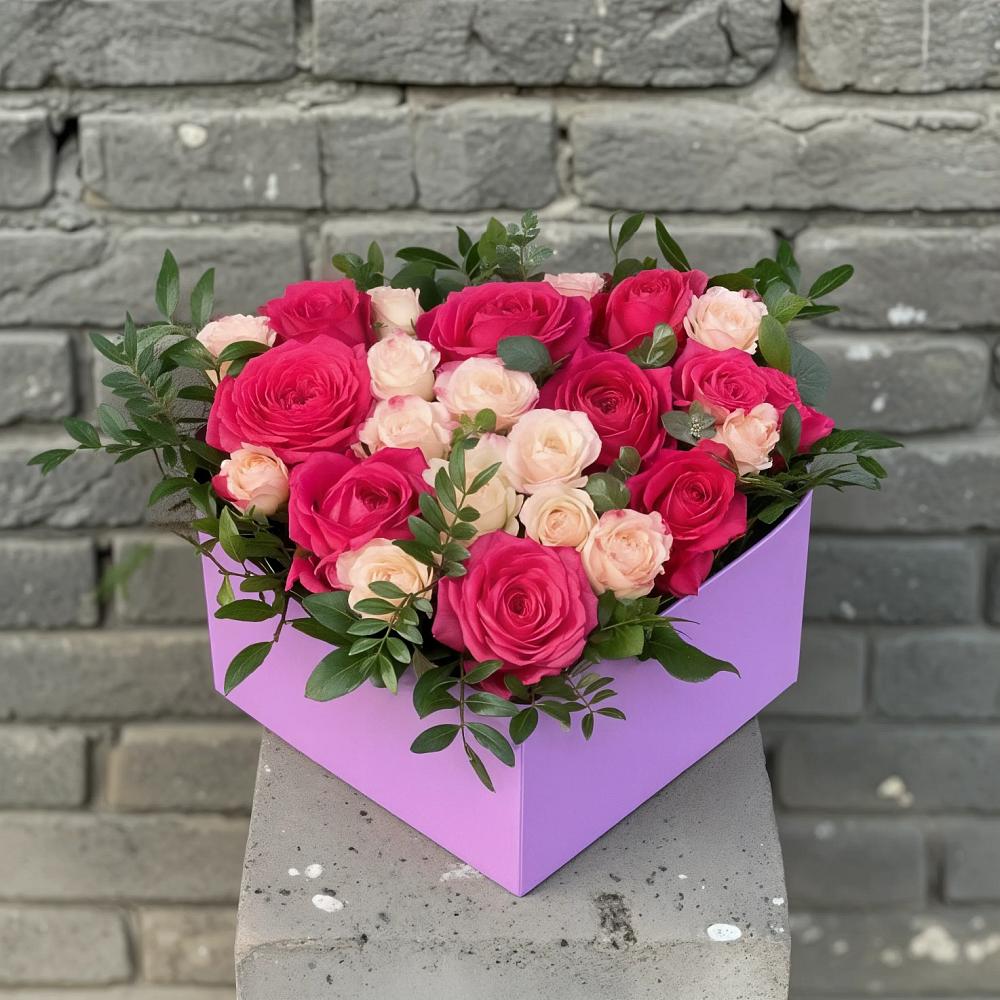 Цветочная композиция из Розы в коробке в Маришкино