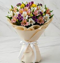 Букет цветов из:  Альстромерии в Маришкино
