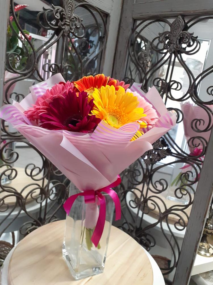 Букет цветов из: Герберы в Маришкино