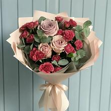Букет цветов из:  Гвоздики и Розы в Маришкино