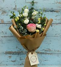 Букет цветов из:  Розы и Лизиантусы в Маришкино