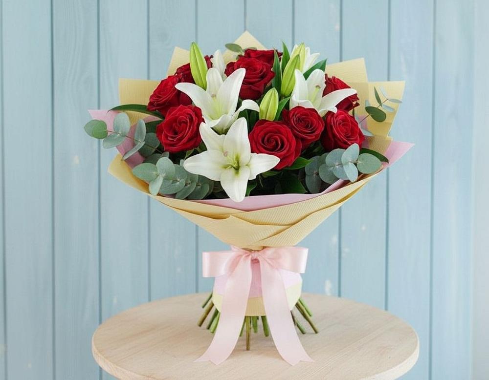 Букет цветов из: Лилии и Розы в Маришкино